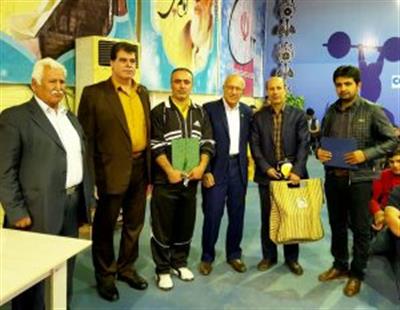 نفت مسجدسلیمان صدرنشین لیگ برتر وزنه برداری استان خوزستان