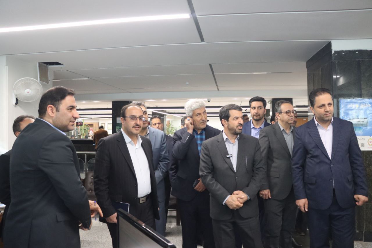 پيشنهاد بسته‌هاي سرمايه‌گذاري از سوي استاندار همدان به صاحبان صندوق امانات در استان