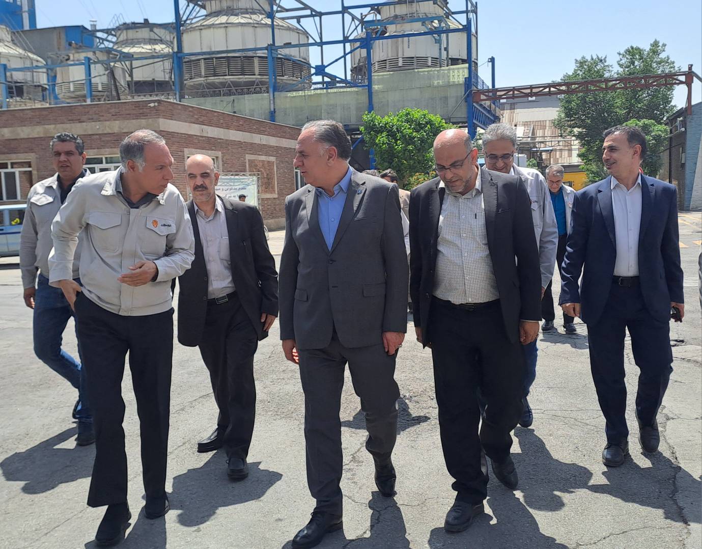 بازدید مدیرعامل شرکت توسعه صنایع بهشهر از شرکت مارگارین به مناسبت روز کارگر
