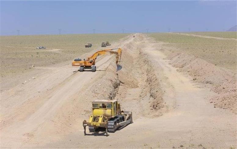 عملیات احداث نیروگاه خورشیدی ۱۰۰ مگاواتی مجتمع مس شهربابک آغاز شد