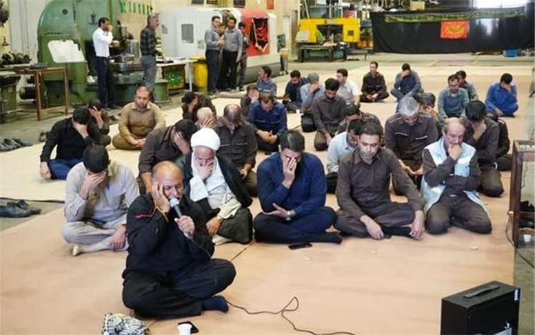 برگزاری مراسم قرائت زیارت عاشورا در کارگاه ساخت مجتمع مس سرچشمه