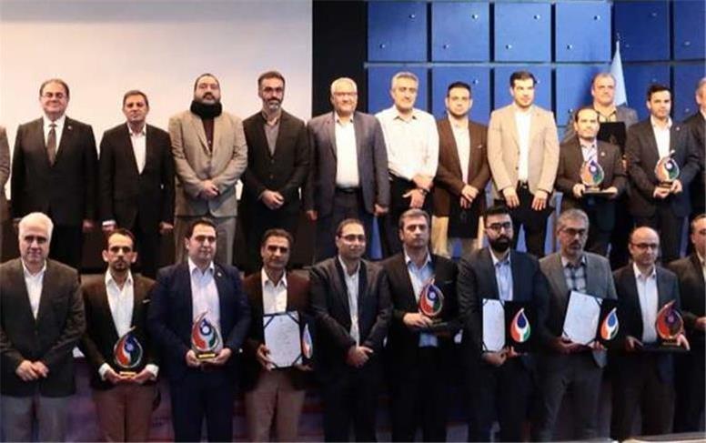 تندیس دو ستاره مجتمع مس سرچشمه رفسنجان در دهمین دوره جایزه ملی مدیریت انرژی کشور