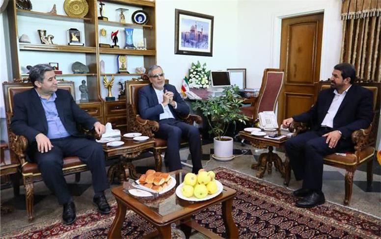 راهکارهای گریز از خام‌فروشی در تولید محتوای رسانه‌ای